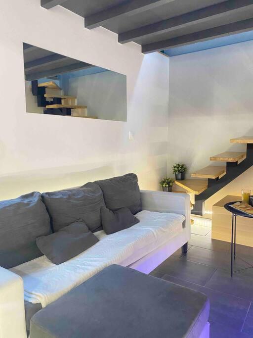 Duplex Aux Porte De Paris Apartment Bourg-la-Reine Bagian luar foto